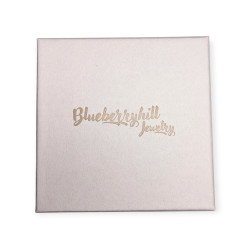 Käsintehdyt korvakorut