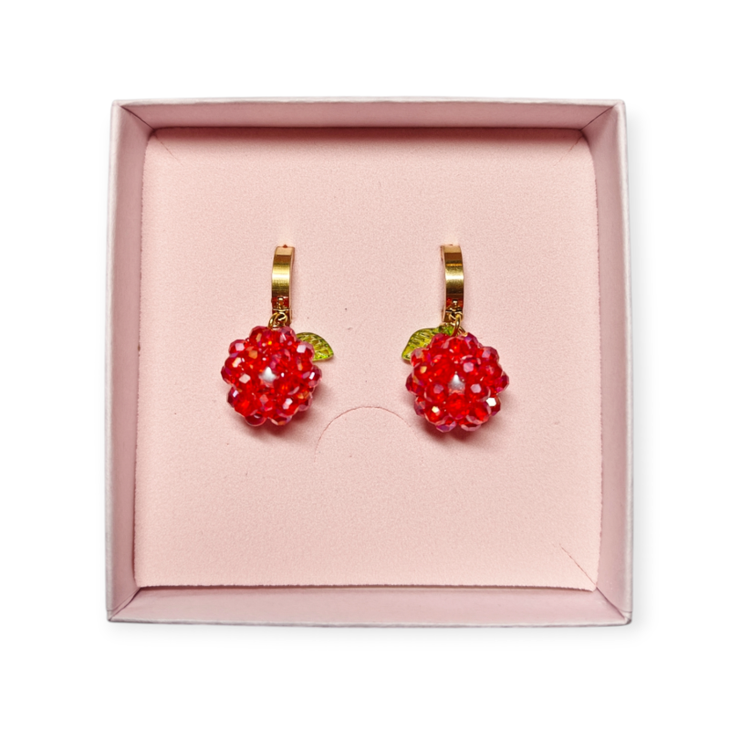 Helmikorvakorut Marja