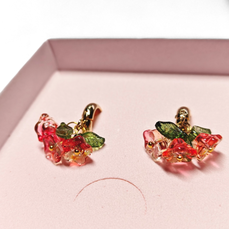 Korvakorut Blossom punainen